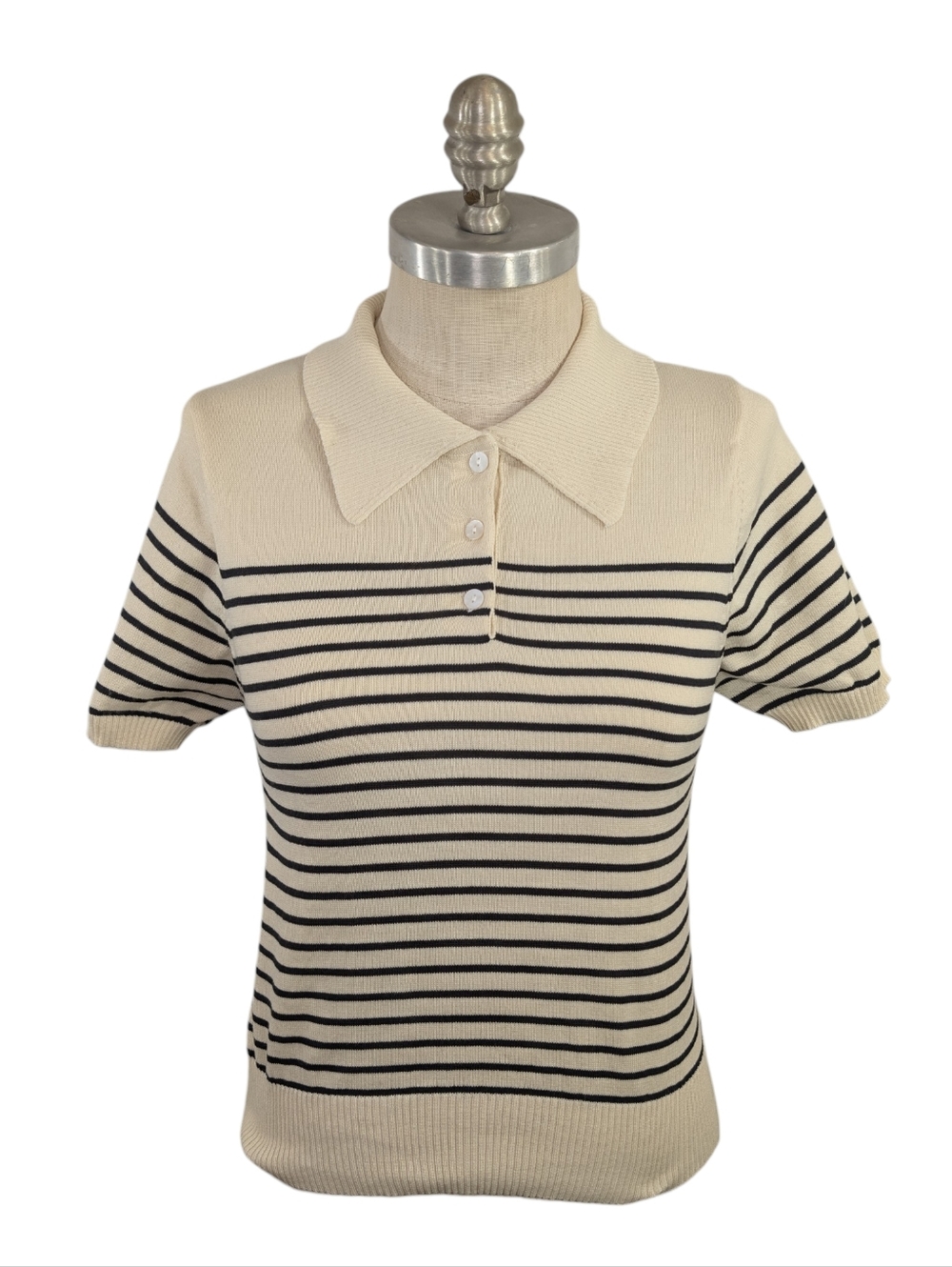 DAZY Women Contrast Striped Casual Short Sleeve Knit Sweater - Size Medium